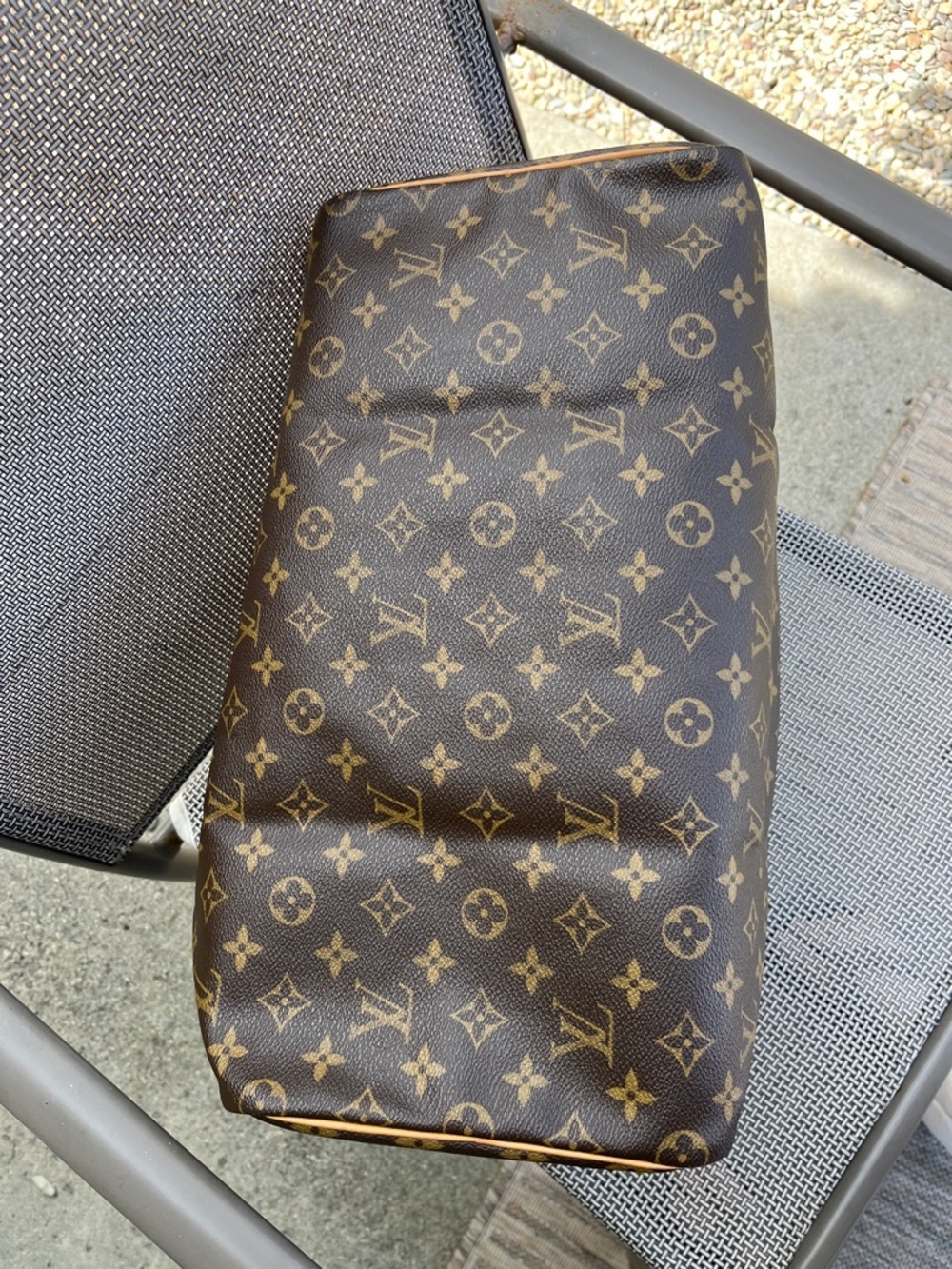 Louis Vuitton 40 CM Brown Monogram Beautiful with Lock - Picture 16 of 17